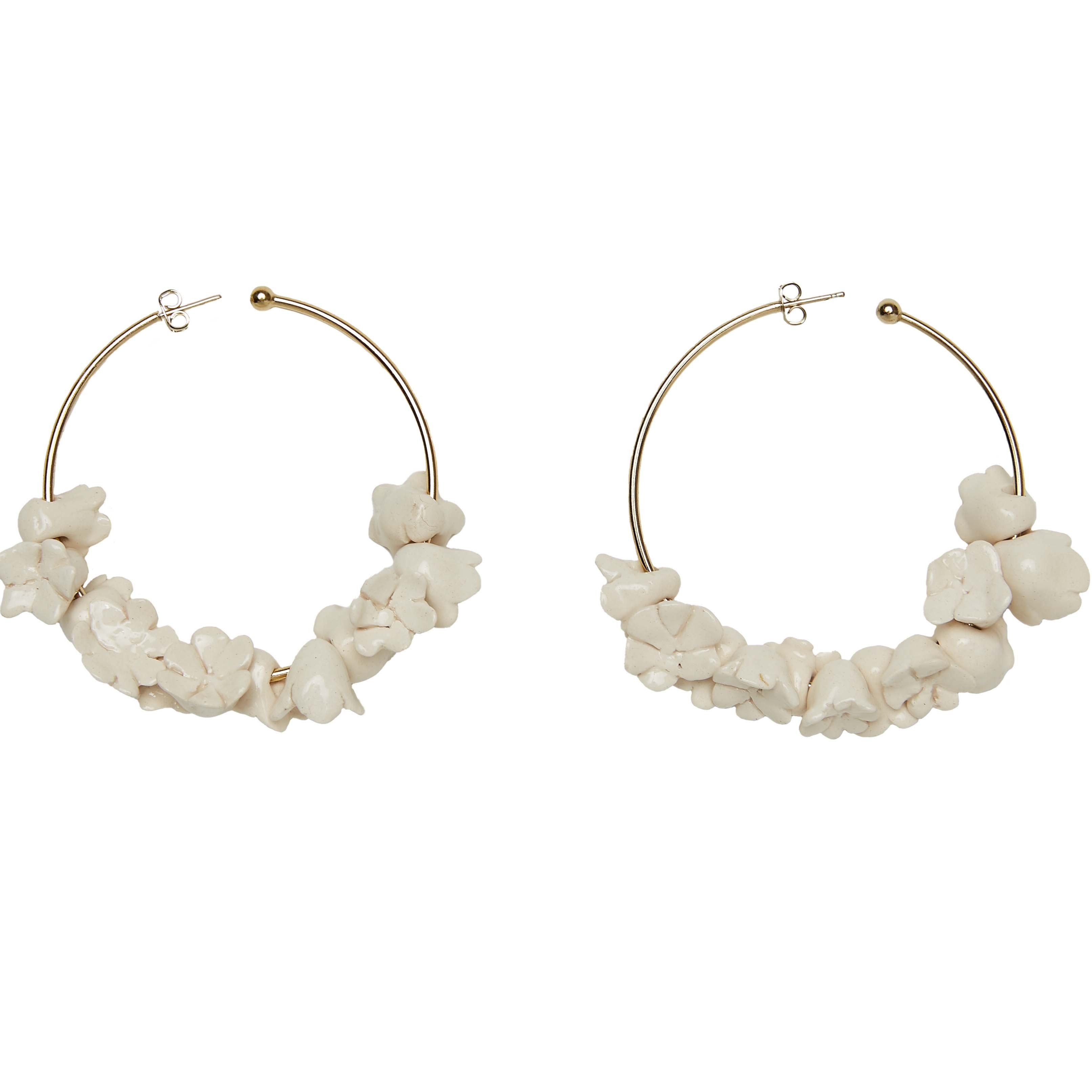 White Flowers Earrings