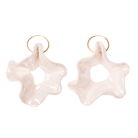 Molluscum earrings
